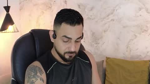 Snapshot of david_oliveira chatting on 10/13/25, 01:00 JF oliveira online show from 10/13/25, 01:00