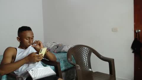 Snapshot of davidberrocal chatting on 11/08/25, 10:08 DavidSexxx777 online show from 11/08/25, 10:08