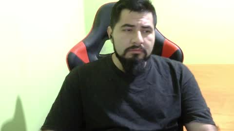 Snapshot of daviddelz chatting on 12/18/24, 04:53 David online show from 12/18/24, 04:53