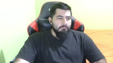 Snapshot of daviddelz chatting on 02/03/25, 04:14 David online show from 02/03/25, 04:14