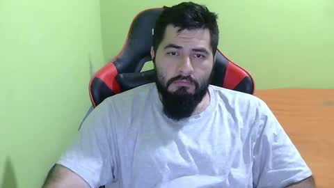 Snapshot of daviddelz chatting on 02/12/25, 04:54 David online show from 02/12/25, 04:54