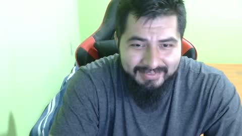 Snapshot of daviddelz chatting on 02/15/25, 04:36 David online show from 02/15/25, 04:36