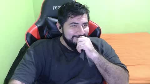 Snapshot of daviddelz chatting on 11/23/25, 08:58 David online show from 11/23/25, 08:58