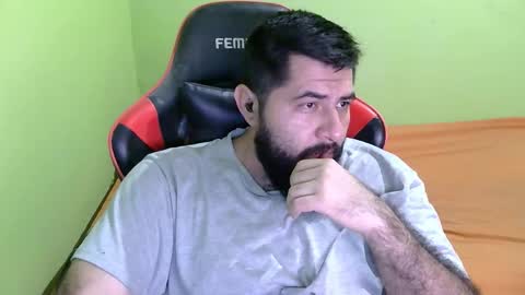 Snapshot of daviddelz chatting on 02/05/26, 08:41 David online show from 02/05/26, 08:41