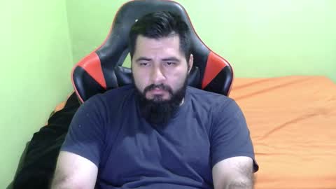 Snapshot of daviddelz chatting on 02/15/26, 07:51 David online show from 02/15/26, 07:51