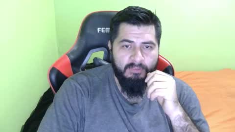 Snapshot of daviddelz chatting on 02/17/26, 05:04 David online show from 02/17/26, 05:04