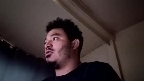 Snapshot of davidjose1995 chatting on 12/29/24, 06:27 Juice cock online show from 12/29/24, 06:27