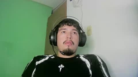 Snapshot of davidlasecuela chatting on 02/22/26, 03:07 DavidSkinny online show from 02/22/26, 03:07