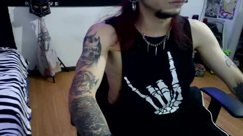 Snapshot of davidroses420 chatting on 01/03/25, 03:27 online show from 01/03/25, 03:27