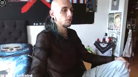 Snapshot of davidroses420 chatting on 10/04/25, 08:18 online show from 10/04/25, 08:18