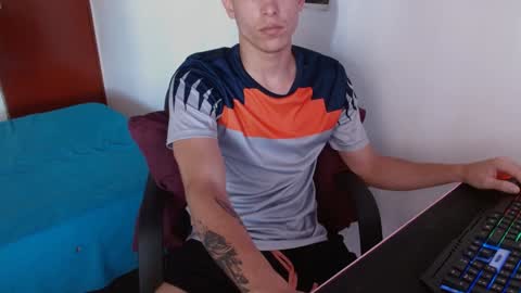 davidsalazar33 online show from 01/07/25, 07:38