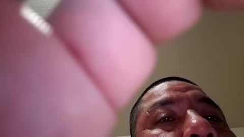 Snapshot of davidzhere222800 chatting on 01/03/25, 03:05 davidzhere222800 online show from 01/03/25, 03:05