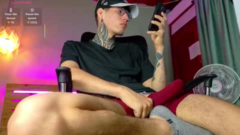 daviid_huge online show from 03/26/26, 01:49