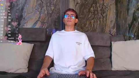 Snapshot of daviid_laid_ chatting on 02/19/26, 09:33 David online show from 02/19/26, 09:33