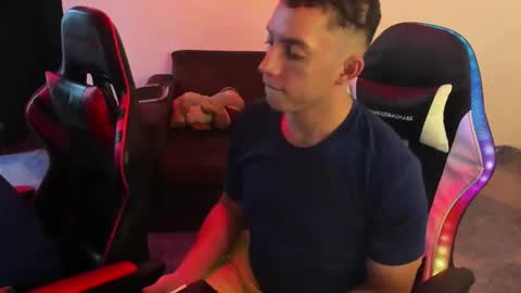 Davinson online show from 04/01/26, 08:15