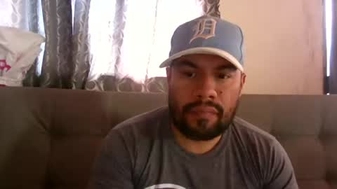 Snapshot of davinson_lopez35 chatting on 06/27/26, 04:01 davinson_lopez35 online show from 06/27/26, 04:01