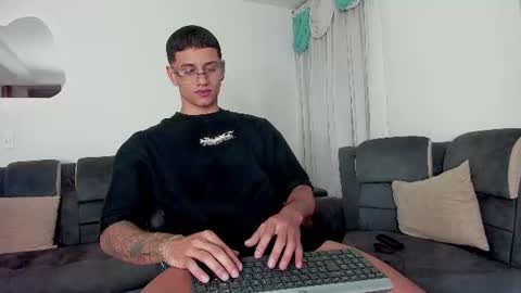 davis  instagram davis alx1 online show from 07/11/26, 12:13