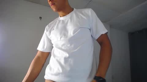 Snapshot of davisito7 chatting on 12/13/24, 11:13 David Angel online show from 12/13/24, 11:13