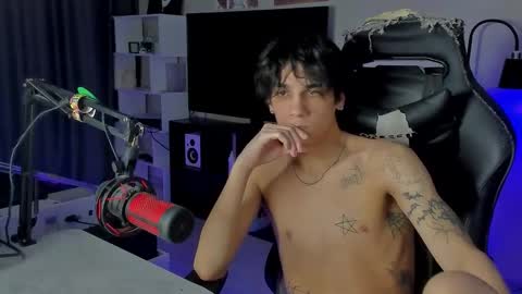 davis online show from 12/03/25, 12:47