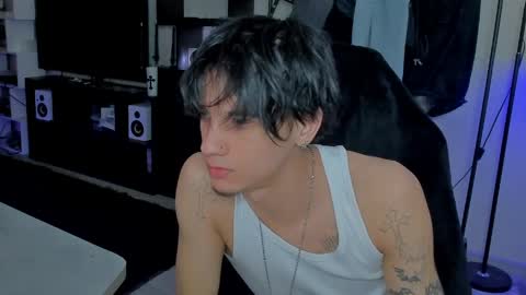 davis online show from 03/25/26, 09:32