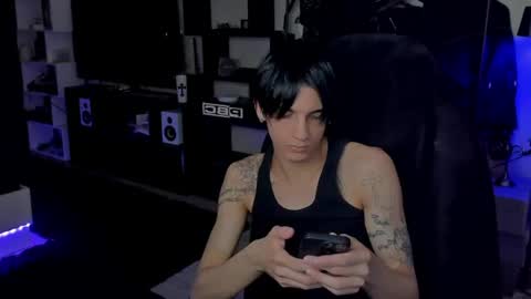 Snapshot of davisross chatting on 07/09/26, 12:09 davis online show from 07/09/26, 12:09