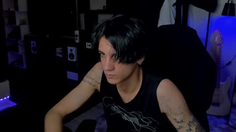 Snapshot of davisross chatting on 08/01/26, 12:26 davis online show from 08/01/26, 12:26