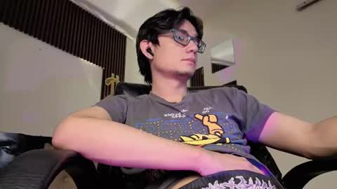 Snapshot of davoxer chatting on 06/20/26, 03:42 davoxer online show from 06/20/26, 03:42