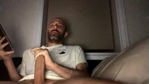 Snapshot of davydavy88 chatting on 09/13/25, 05:40 davydavy88 online show from 09/13/25, 05:40