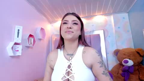 Snapshot of dawa_angels chatting on 02/01/25, 02:16 DAWA ANGELS online show from 02/01/25, 02:16