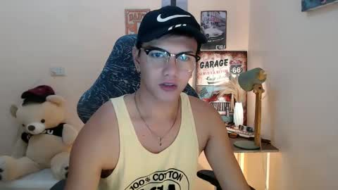 Snapshot of dax_x chatting on 12/05/24, 02:42 JC LOVER BOY online show from 12/05/24, 02:42