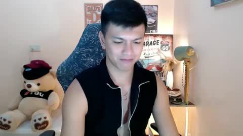 Snapshot of dax_x chatting on 12/28/24, 08:47 JC LOVER BOY online show from 12/28/24, 08:47