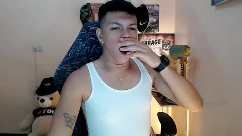 Snapshot of dax_x chatting on 01/07/25, 09:46 JC LOVER BOY online show from 01/07/25, 09:46