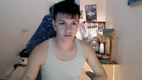 Snapshot of dax_x chatting on 01/15/25, 10:24 JC LOVER BOY online show from 01/15/25, 10:24