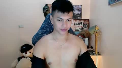 Snapshot of dax_x chatting on 01/28/25, 02:11 JC LOVER BOY online show from 01/28/25, 02:11