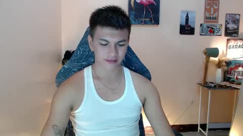 Snapshot of dax_x chatting on 02/25/25, 01:30 JC LOVER BOY online show from 02/25/25, 01:30