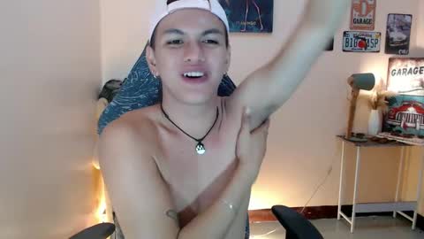 Snapshot of dax_x chatting on 02/27/25, 04:31 JC LOVER BOY online show from 02/27/25, 04:31