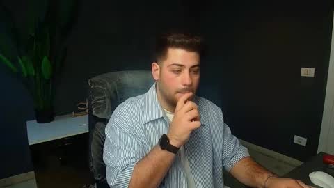 Snapshot of daxgreer chatting on 04/07/26, 04:13 DaxGreer online show from 04/07/26, 04:13
