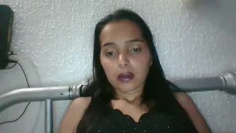 dayana_cruz online show from 04/15/26, 03:57