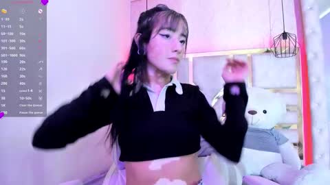 Snapshot of dayana_harlow2 chatting on 11/20/25, 07:35 dayana_harlow2 online show from 11/20/25, 07:35