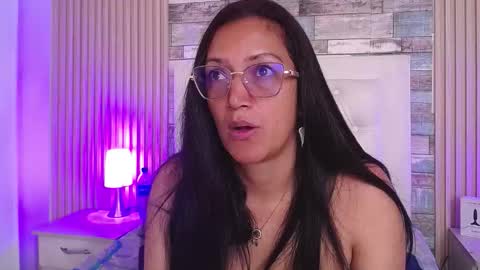 Snapshot of dayana_mendozaa69 chatting on 01/16/26, 01:04 Dayana online show from 01/16/26, 01:04