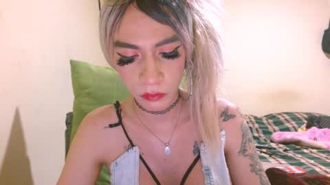 dayanna_01_ online show from 12/27/24, 06:10