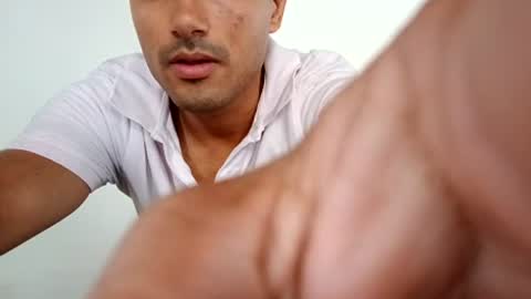 Snapshot of dayner_r chatting on 07/25/26, 04:37 dayner_r online show from 07/25/26, 04:37