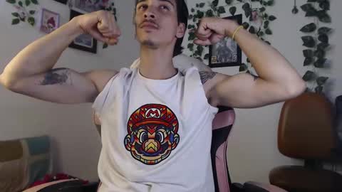 Snapshot of dazzayyy chatting on 01/06/25, 01:53 dazzayy online show from 01/06/25, 01:53