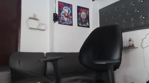 Snapshot of dazzayyy chatting on 02/23/25, 06:12 dazzayy online show from 02/23/25, 06:12