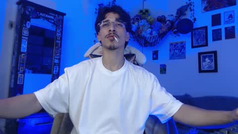 Snapshot of dazzayyy chatting on 01/06/26, 01:20 dazzayy online show from 01/06/26, 01:20