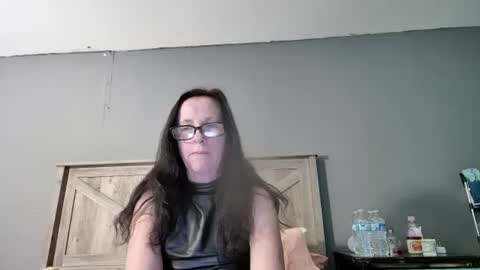 Dazzling Peach Goddess online show from 03/06/25, 09:20