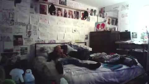 dbeamon92 online show from 02/15/26, 12:29