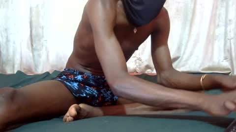 ddumba256 online show from 08/03/26, 10:54
