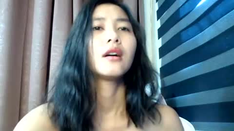 Snapshot of de_amore chatting on 09/23/25, 12:46 Angel online show from 09/23/25, 12:46