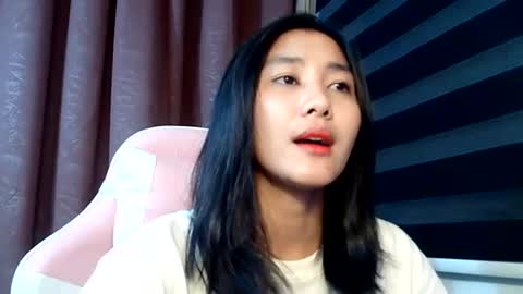 Snapshot of de_amore chatting on 09/30/25, 11:37 Angel online show from 09/30/25, 11:37